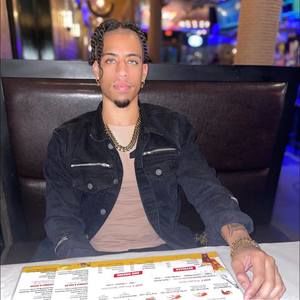 Meet your Posher, Eric